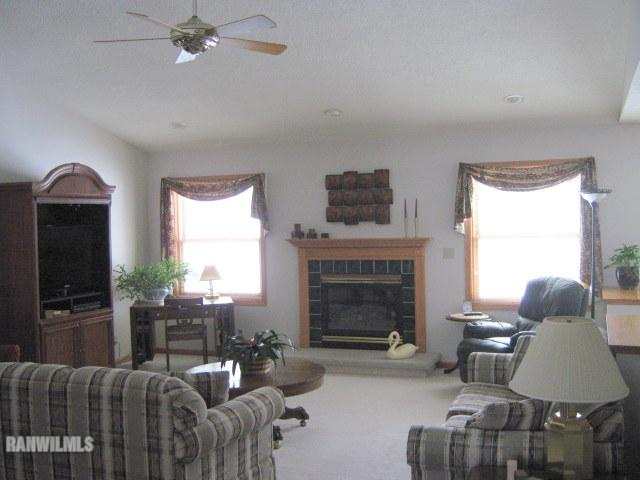 5444 North Afolkey Road Freeport, IL 61032 - Photo 3 of 12 Gallery Image 3