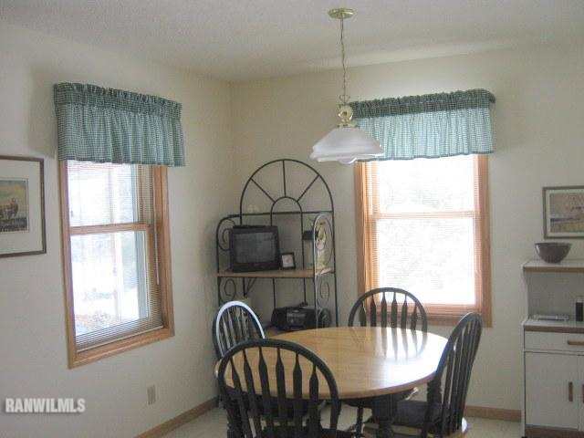 5444 North Afolkey Road Freeport, IL 61032 - Photo 7 of 12 Gallery Image 7