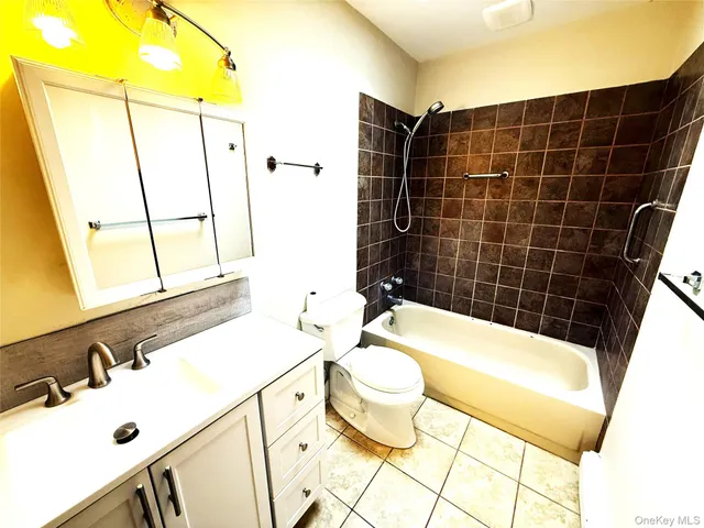 $679,999 | 307 South Bicycle Path, Farmingville, NY 11738