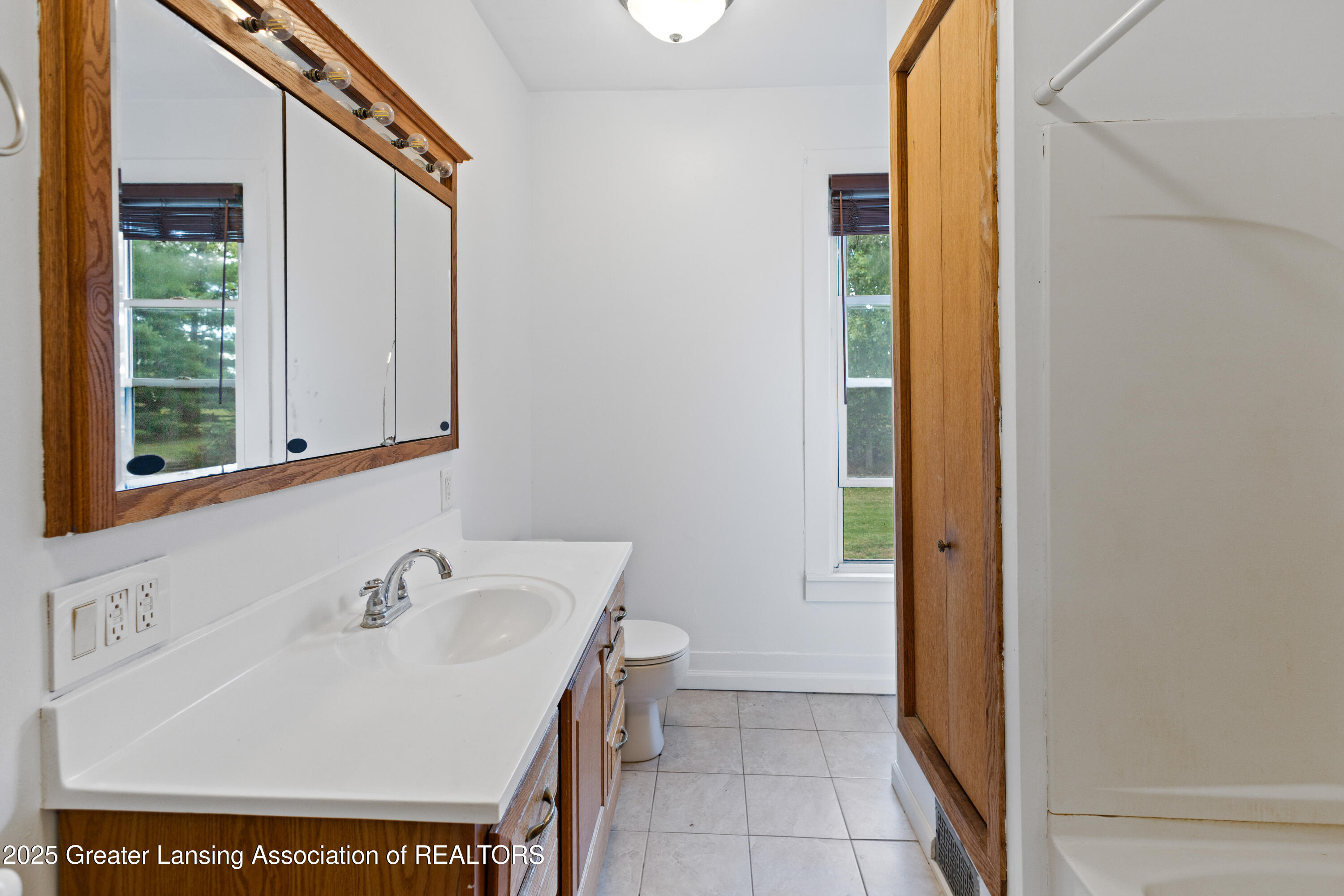 577 Okemos Road Mason, MI 48854 - Photo 18 of 64 OKEMOS-29