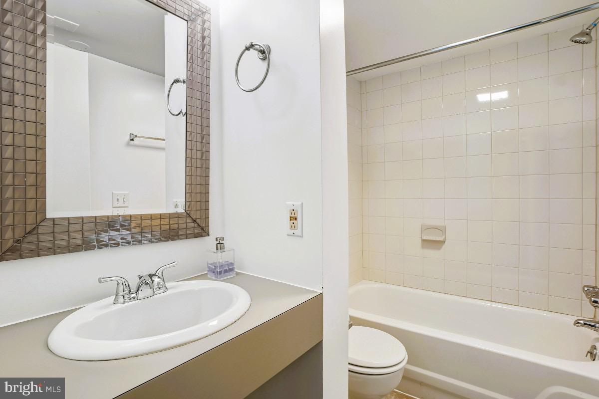 101 6th Street Northeast Washington, DC 20002 - Photo 29 of 35 Gallery Image 29