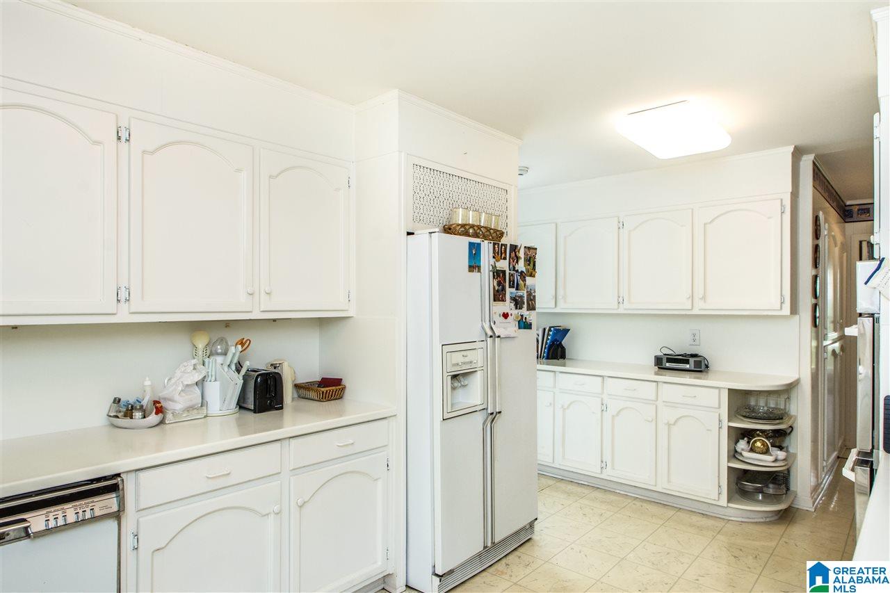 3216 Rockledge Road Birmingham, AL 35213 - Photo 16 of 36