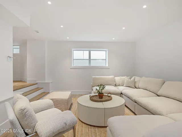 $2,478,000 | 24 Valley Road, Cos Cob, CT 06807