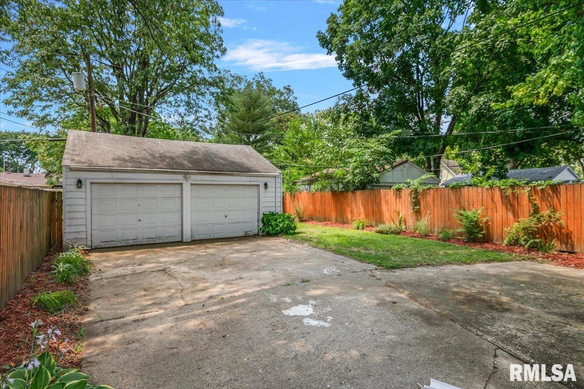 517 South Feldkamp Avenue Springfield, IL 62704 - Photo 24 of 32