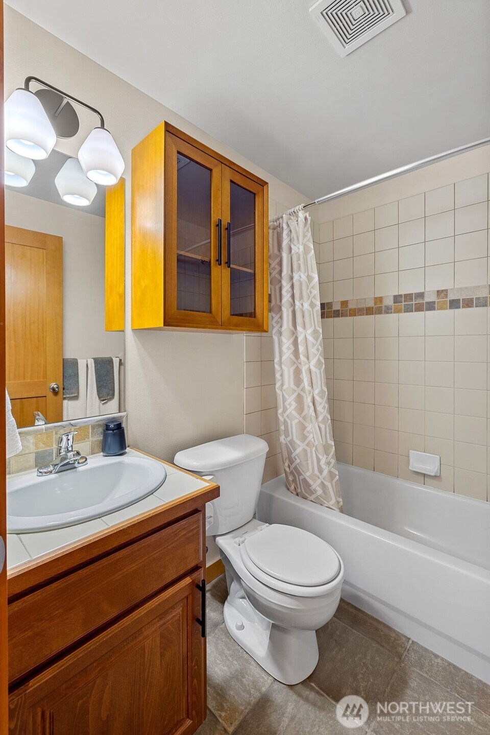 4312 Southwest Spokane Street Seattle, WA 98116 - Photo 28 of 34