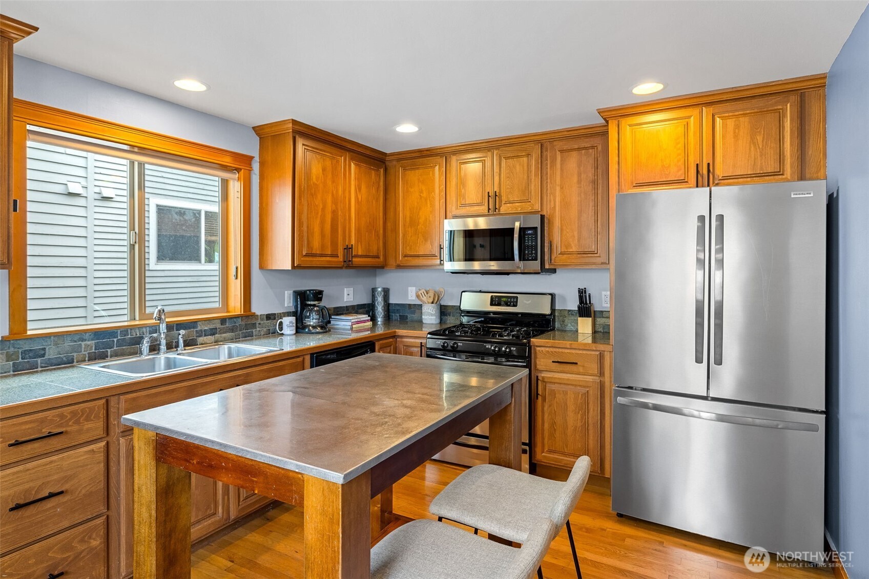 4312 Southwest Spokane Street Seattle, WA 98116 - Photo 7 of 35