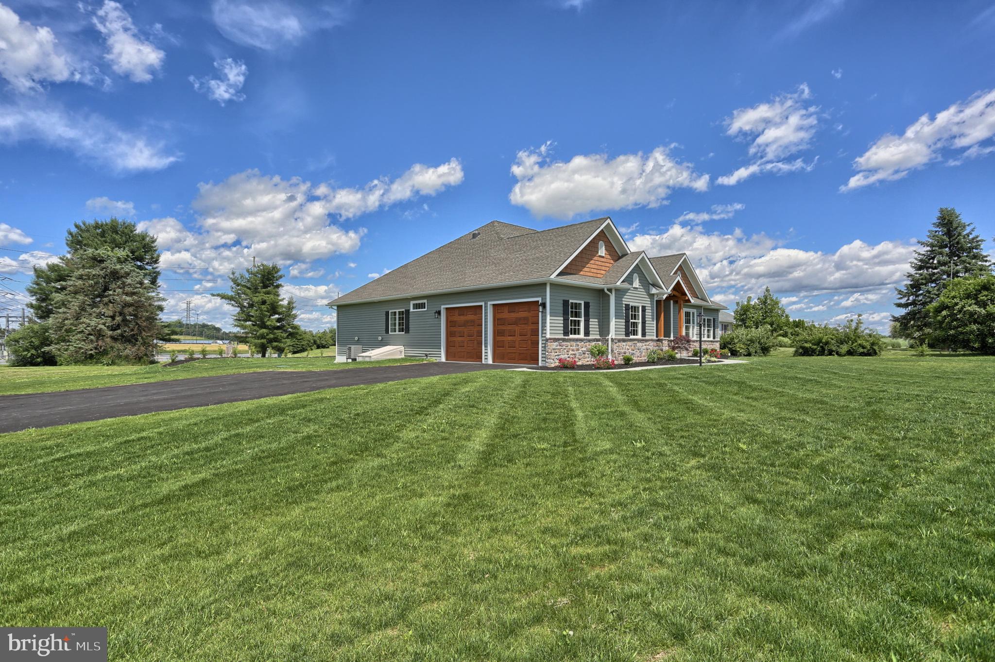 22 Rolling Meadow Road Lebanon, PA 17046 - Photo 4 of 38 a front view of house with yard and green space