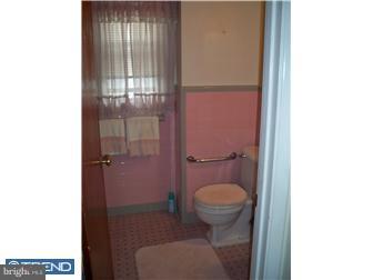 222 Beechwood Road Brookhaven, PA 19015 - Photo 7 of 12 Bathroom