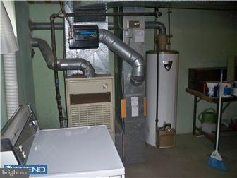 222 Beechwood Road Brookhaven, PA 19015 - Photo 9 of 12 Basement