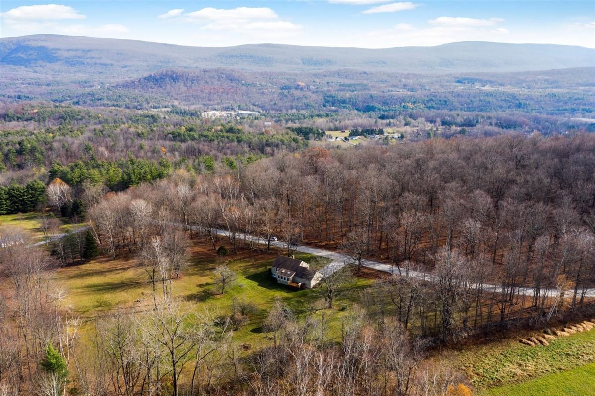 244 Myers Road Shaftsbury, VT 05262 - Photo 7 of 40 Gallery Image 7