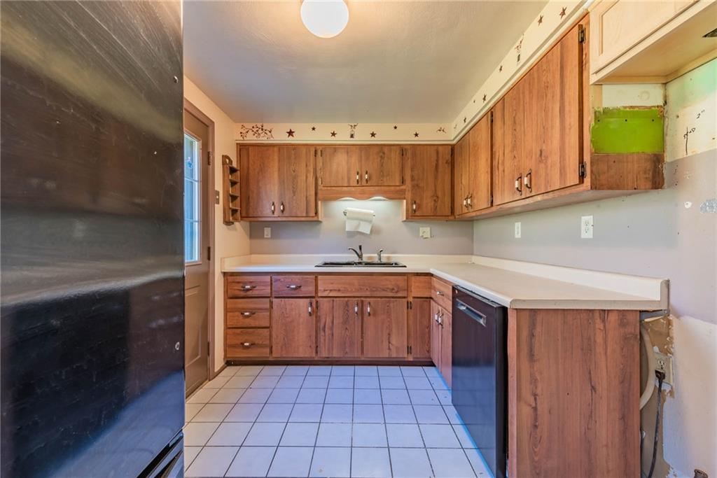 2491 Mars Hill Road Rillton, PA 15678 - Photo 11 of 25 Gallery Image 11