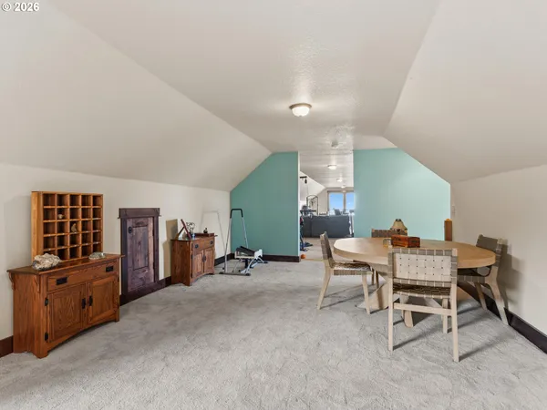 $2,199,000 | 7118 Grandview Avenue, Scotts Mills, OR 97375