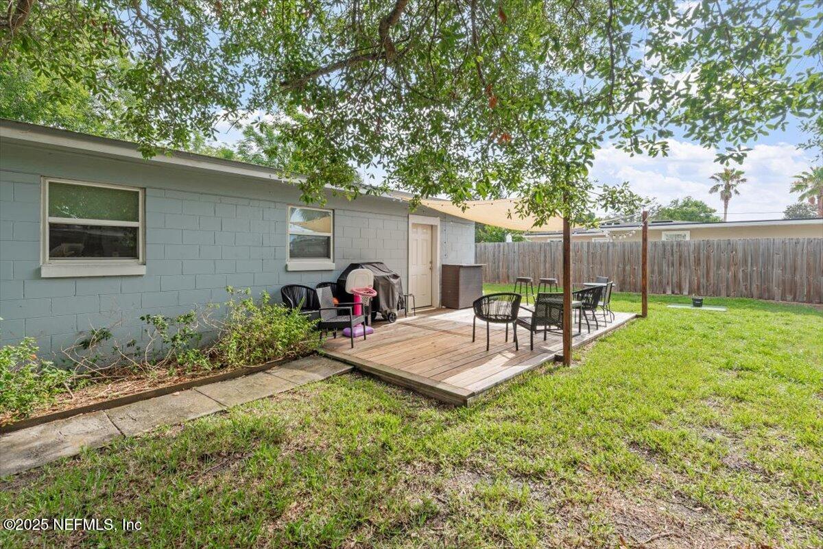 325 Sargo Road Atlantic Beach, FL 32233 - Photo 38 of 47 Back Yard