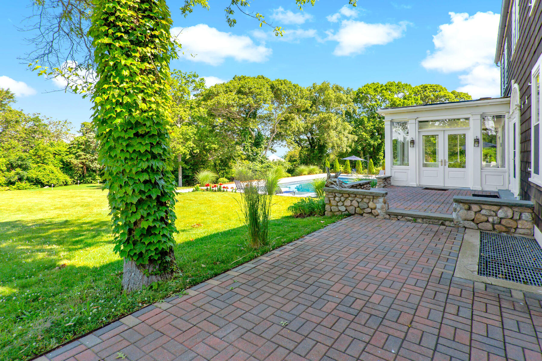 122 Gansett Road Woods Hole, MA 02543 - Photo 33 of 48 061_122Gansett_062726