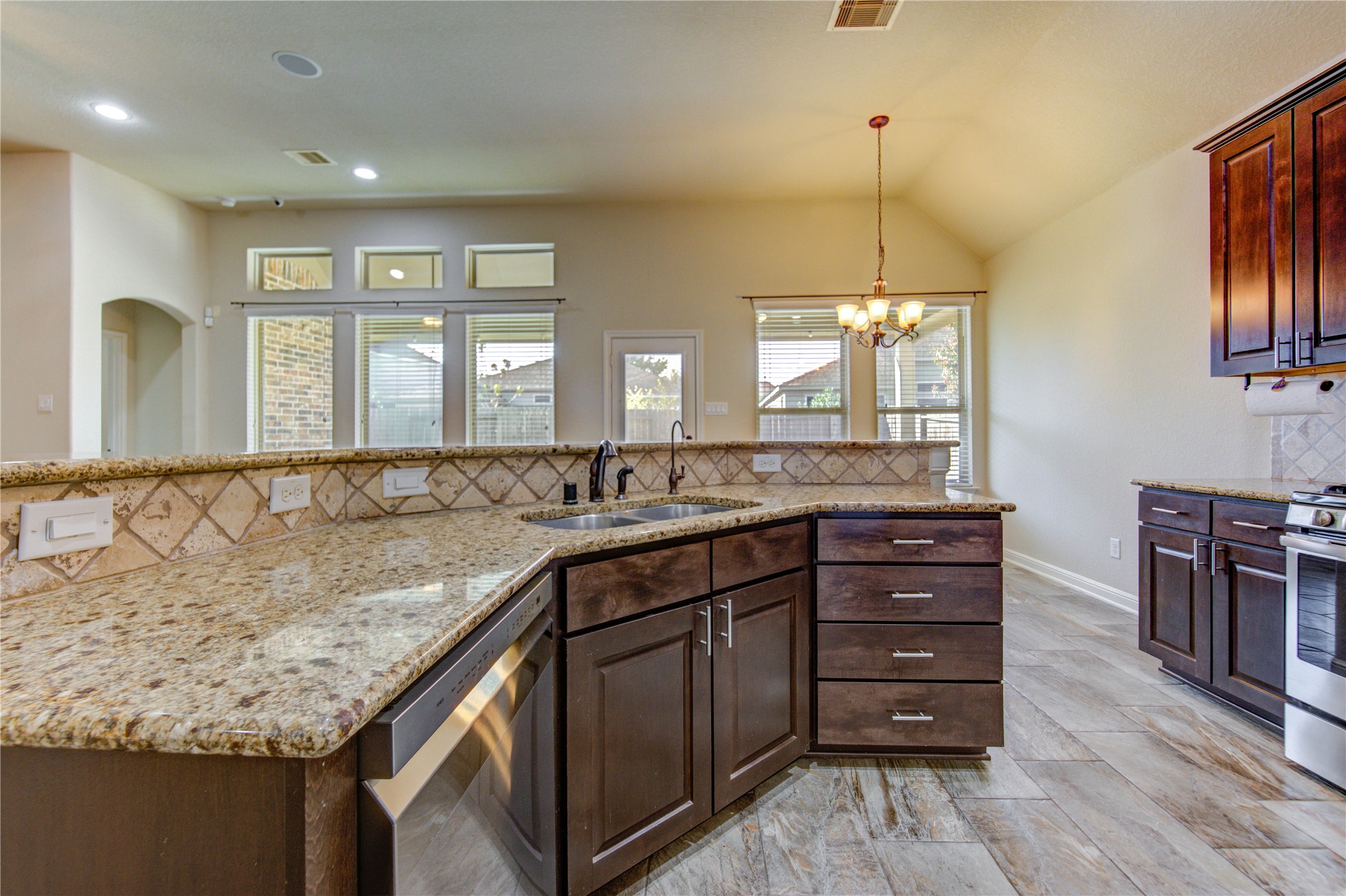 19019 Thatcher Hills Court Cypress, TX 77429 - Photo 18 of 47