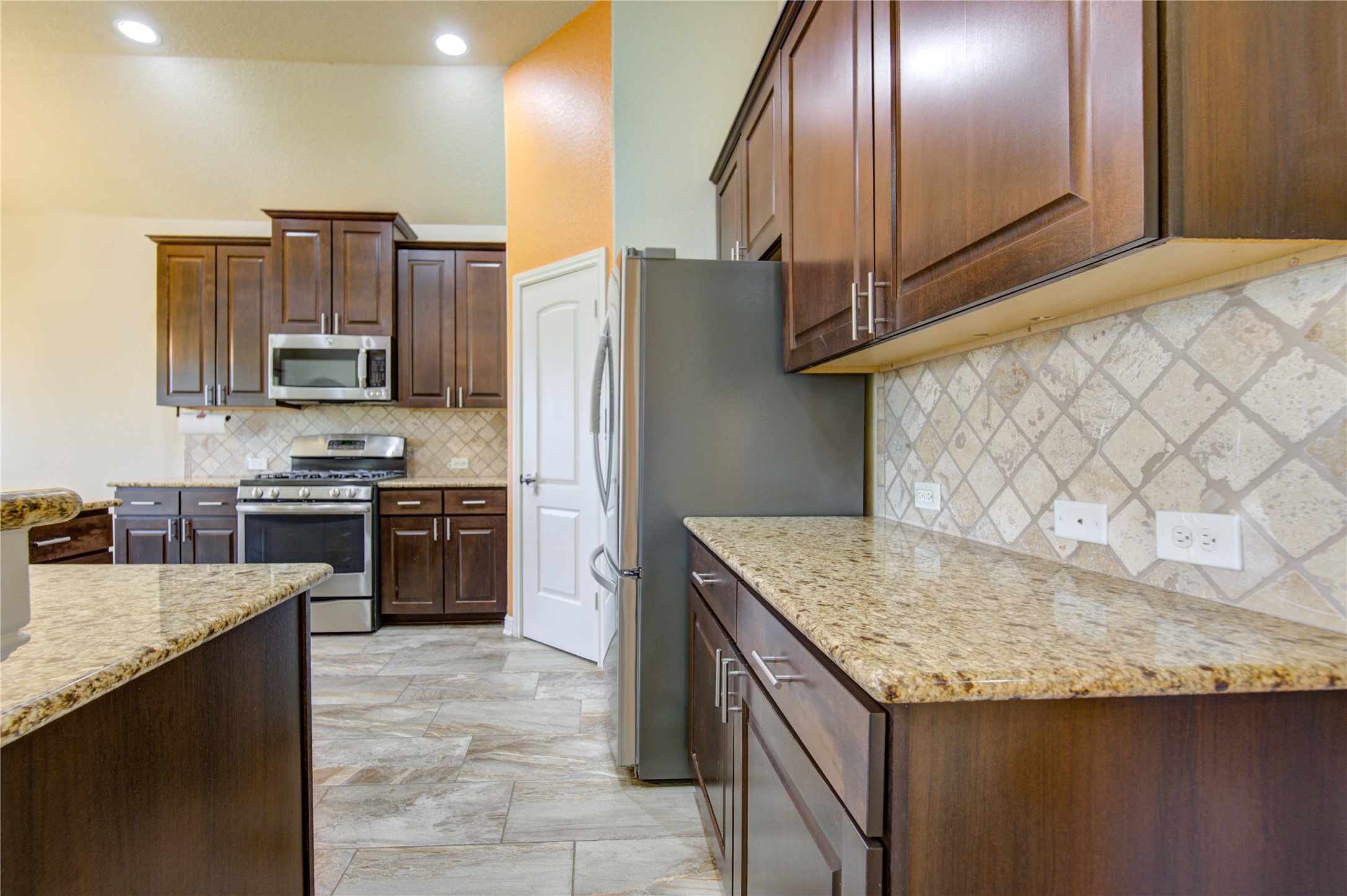 19019 Thatcher Hills Court Cypress, TX 77429 - Photo 21 of 47