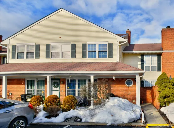 $326,000 | 60 The Rise, Warwick, NY 10990