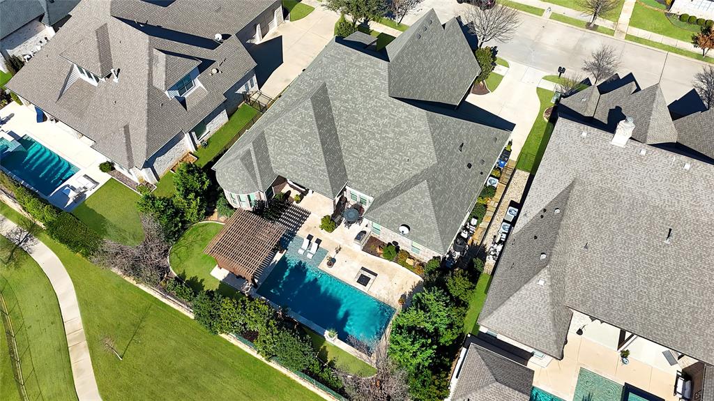 921 Winding Ridge Trail Southlake, TX 76092 - Photo 37 of 40 an aerial view of a house