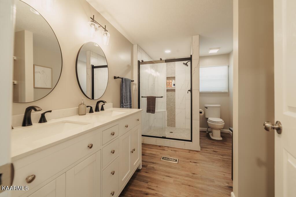 1420 Gists Creek Road Sevierville, TN 37876 - Photo 12 of 29 A7300358-HDR