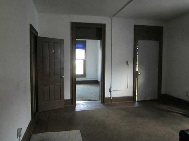 11 North Shaffer Street Springfield, OH 45504 - Photo 8 of 15