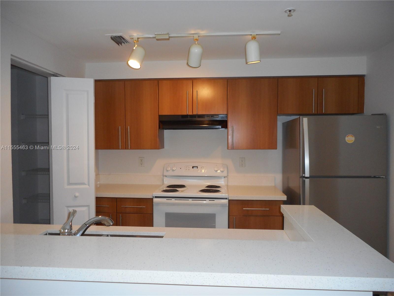 6020 West Sample Road, Unit 304 Coral Springs, FL 33067 - Photo 3 of 15 Gallery Image 3