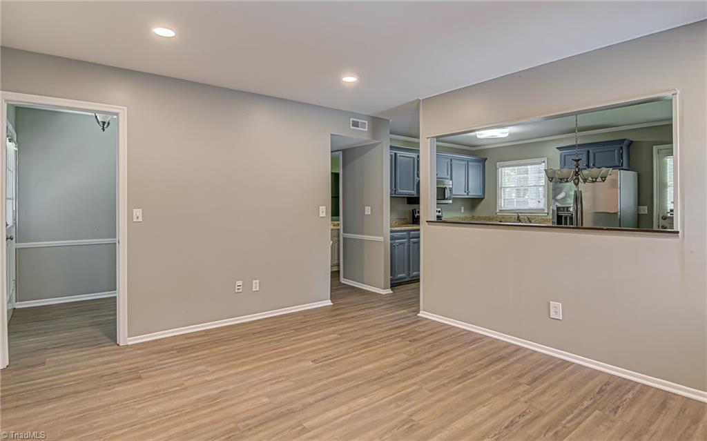5111 Cheviot Road Greensboro, NC 27455 - Photo 8 of 31