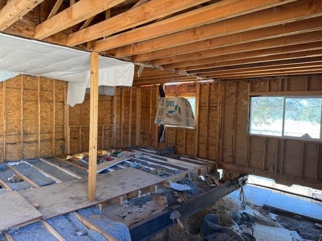 8815 Solomon Road Montague, CA 96064 - Photo 17 of 22 Gallery Image 17
