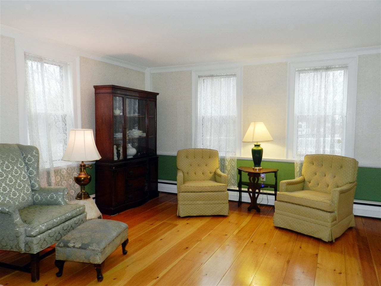 264 Winnacunnet Road Hampton, NH 03842 - Photo 3 of 36