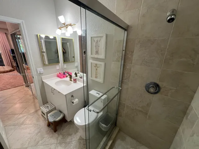 $449,000 | 75 Gulfstream Road, Unit 211B, Dania Beach, FL 33004