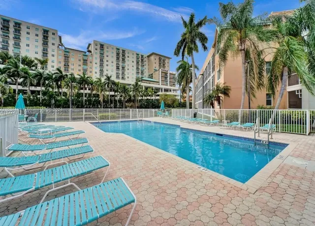 $449,000 | 75 Gulfstream Road, Unit 211B, Dania Beach, FL 33004
