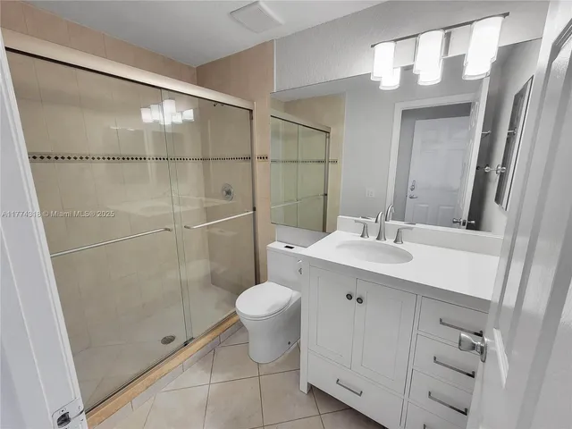 $449,000 | 75 Gulfstream Road, Unit 211B, Dania Beach, FL 33004