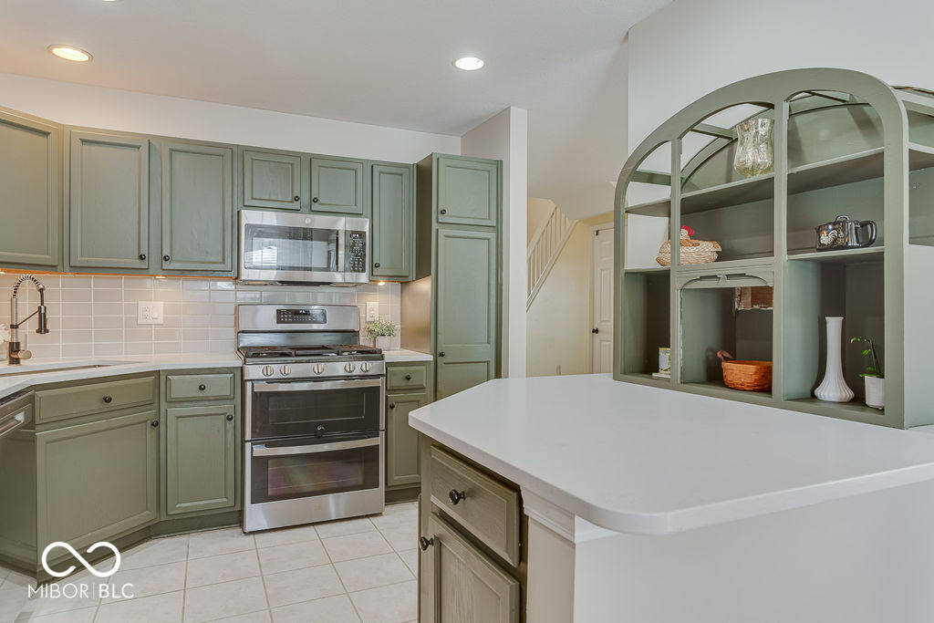 9693 Legare Street Fishers, IN 46038 - Photo 7 of 26