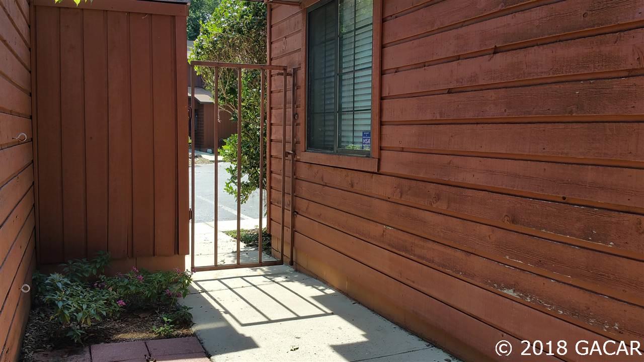 941 Southwest 56th Terrace Gainesville, FL 32607 - Photo 5 of 18