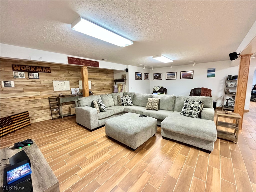 5368 Dibble Road Kingsville, OH 44048 - Photo 26 of 35 Gallery Image 26