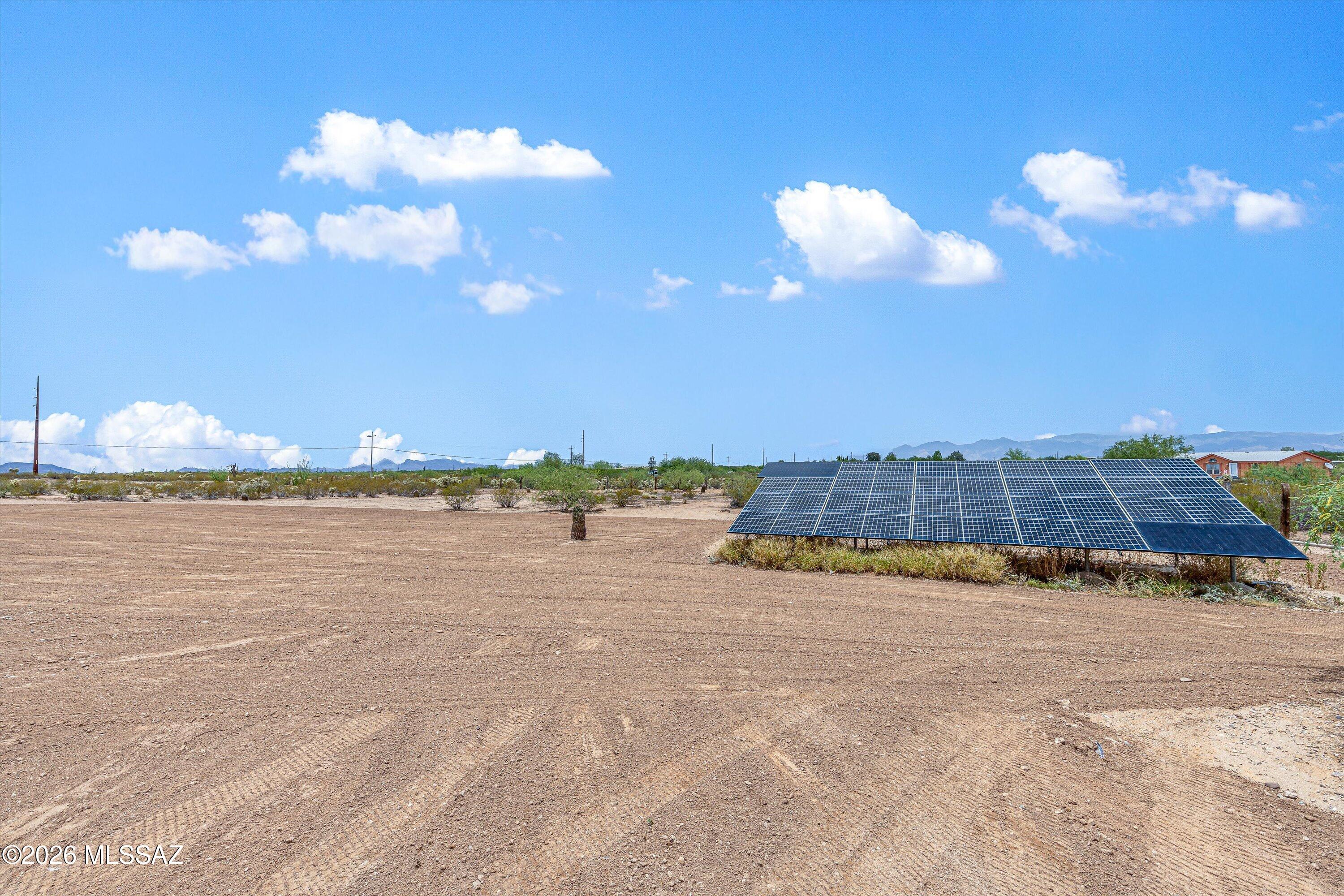 10935 South Swan Road Tucson, AZ 85756 - Photo 32 of 41 Solar Power!