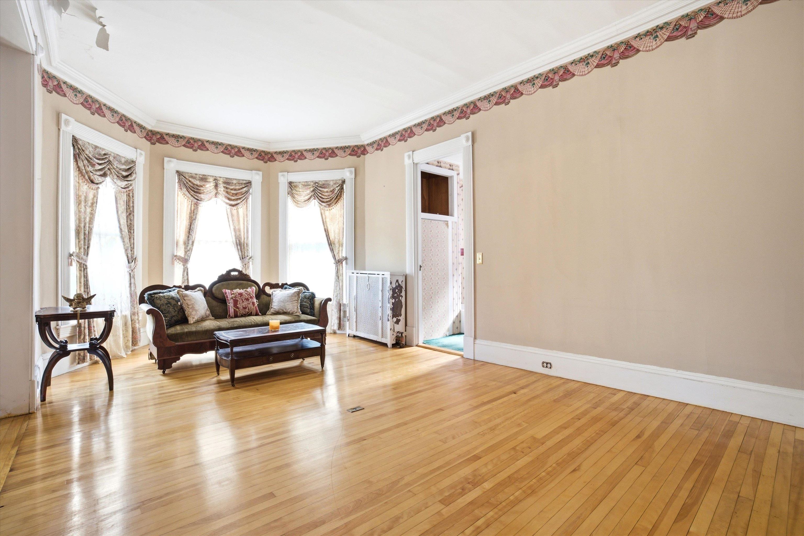 2108 Elm Street Manchester, NH 03104 - Photo 14 of 59