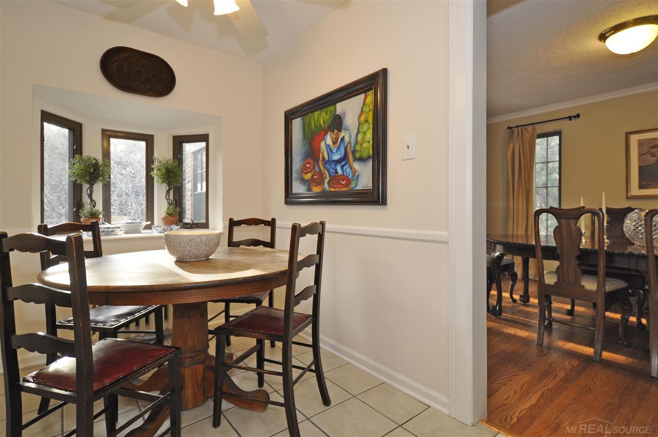 1215 Harvard Road Grosse Pointe Park, MI 48230 - Photo 12 of 34