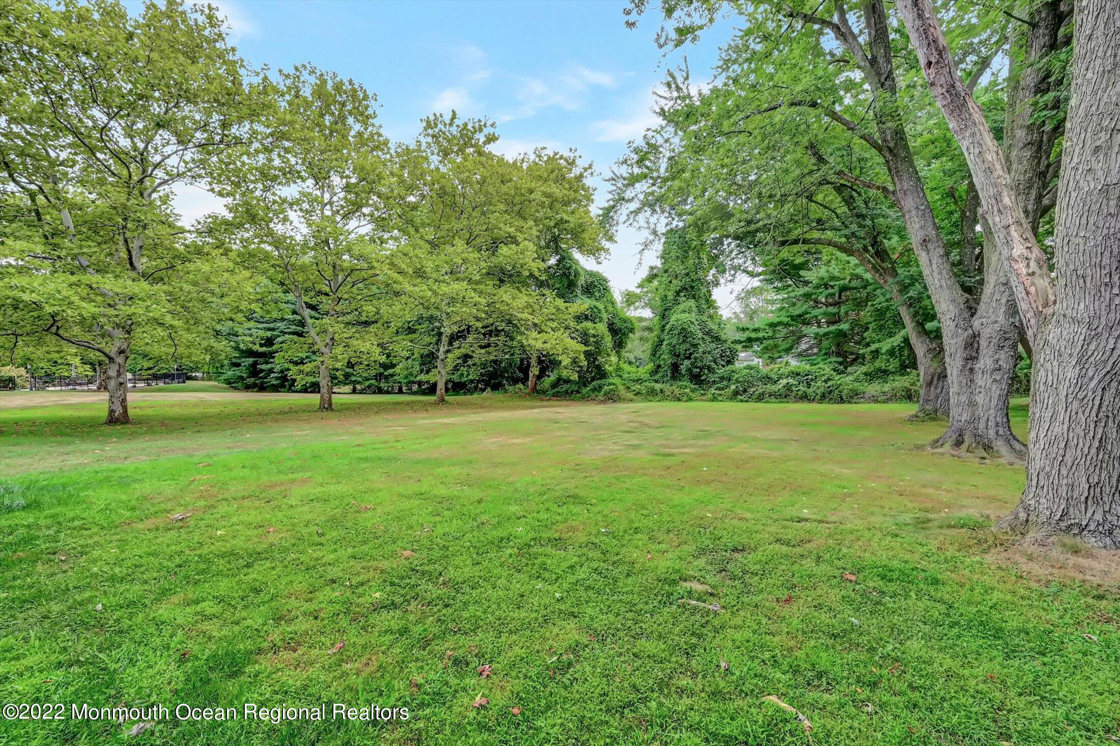 31 Centerville Road Holmdel, NJ 07733 - Photo 11 of 25 Yard
