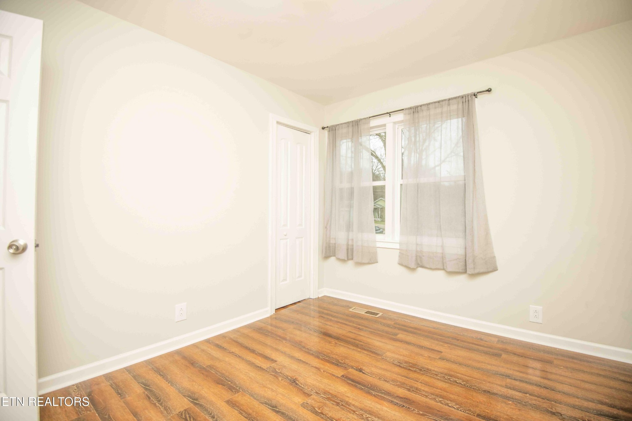 5210 McIntyre Road Knoxville, TN 37914 - Photo 8 of 28 Gallery Image 8