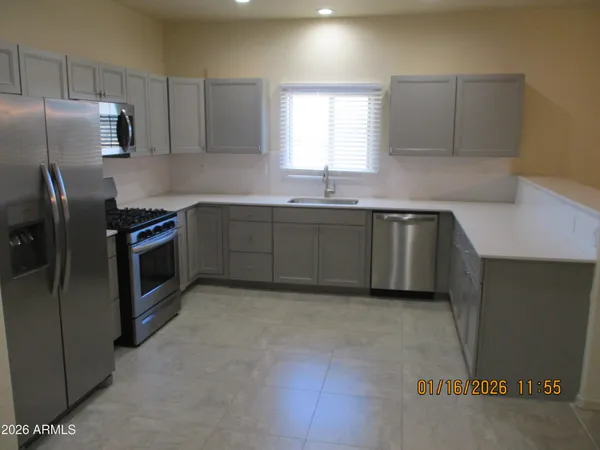 $2,300 | 8373 East Sunwing Ridge Drive, Hereford, AZ 85615