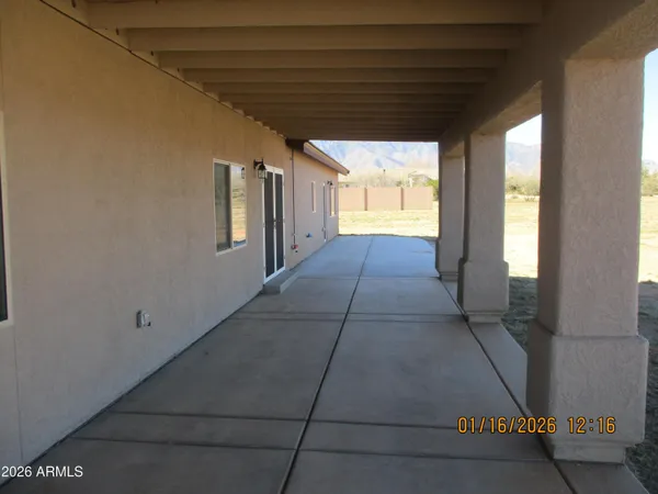 $2,300 | 8373 East Sunwing Ridge Drive, Hereford, AZ 85615