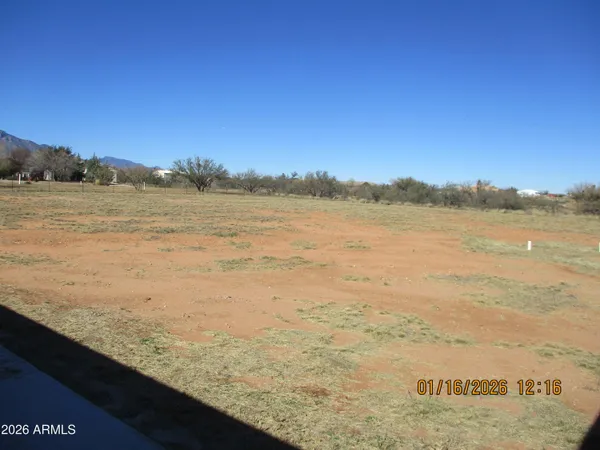$2,300 | 8373 East Sunwing Ridge Drive, Hereford, AZ 85615