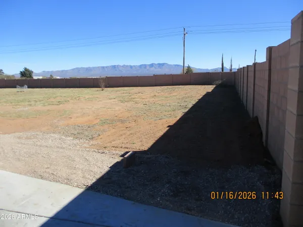 $2,500 | 8373 East Sunwing Ridge Drive, Hereford, AZ 85615
