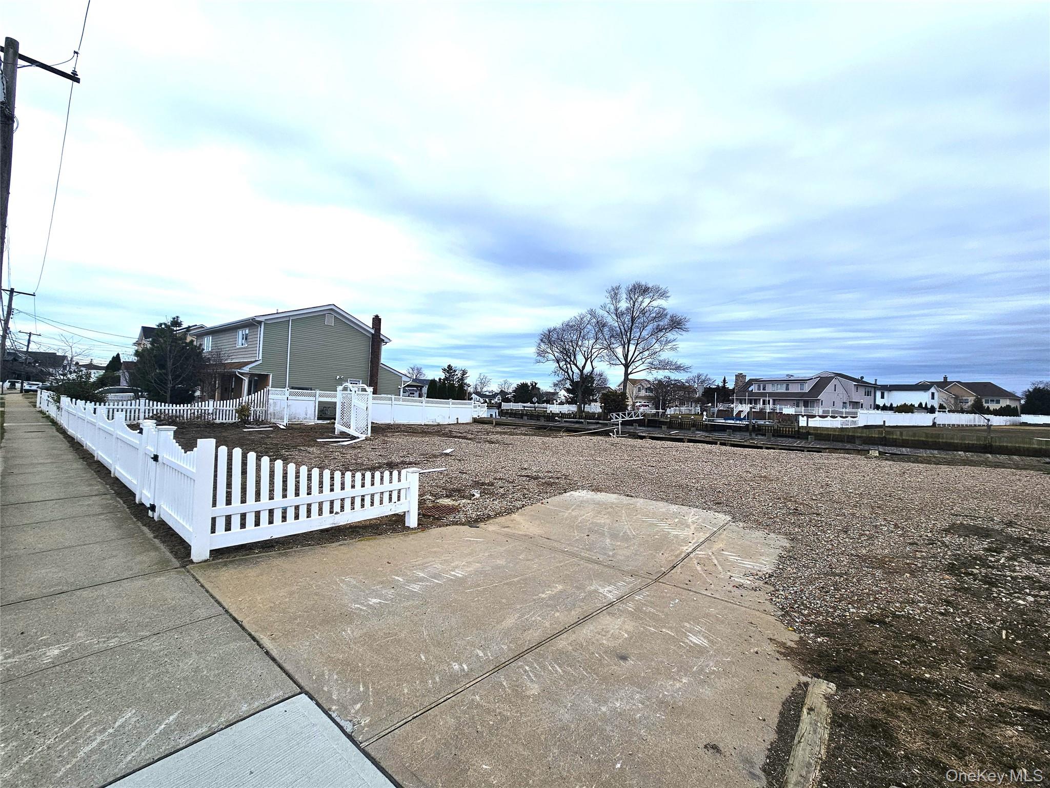 62 Alhambra Road Massapequa, NY 11758 - Photo 5 of 7