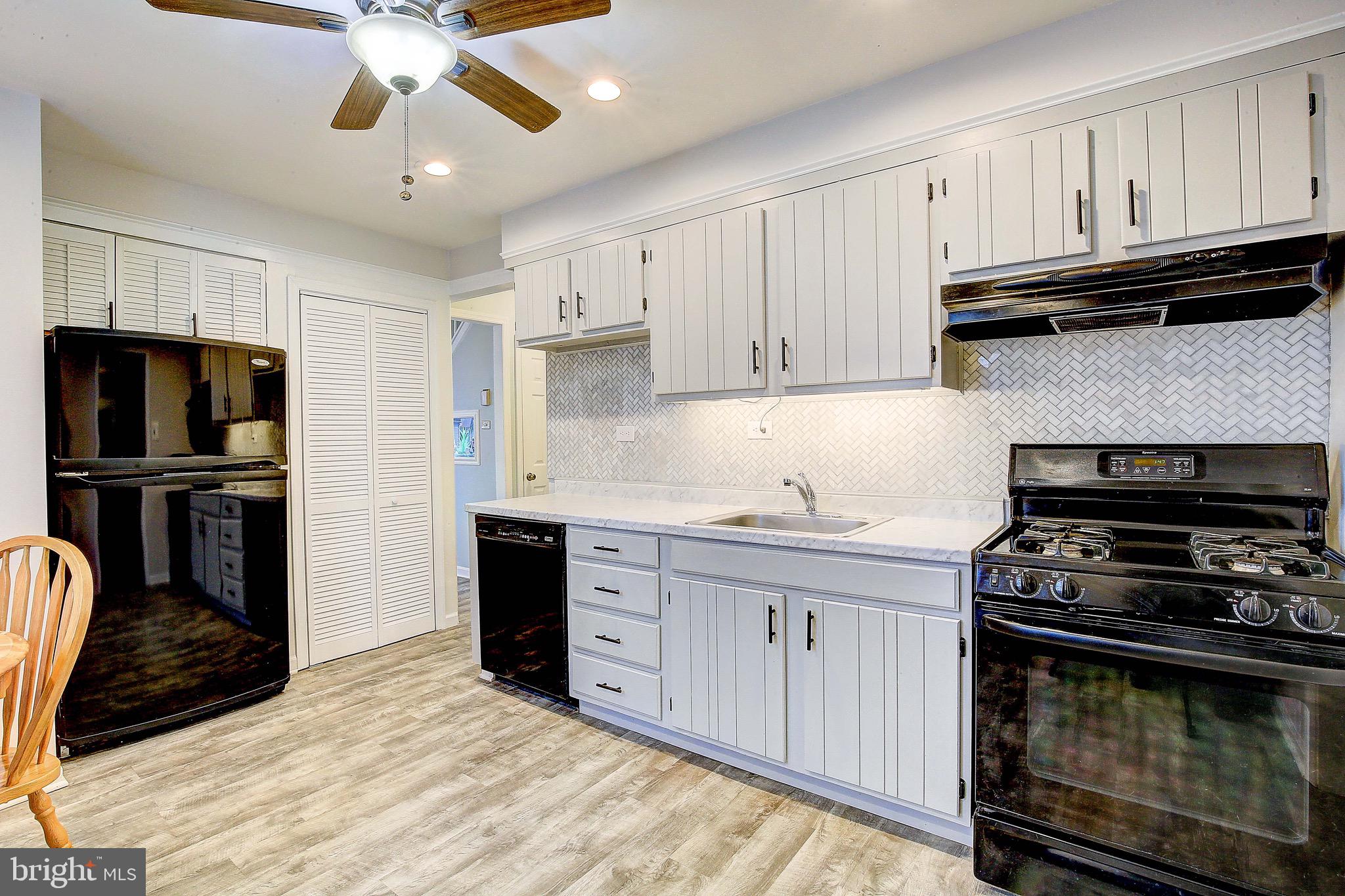 104 Beth Road Glen Burnie, MD 21060 - Photo 16 of 39 Kitchen