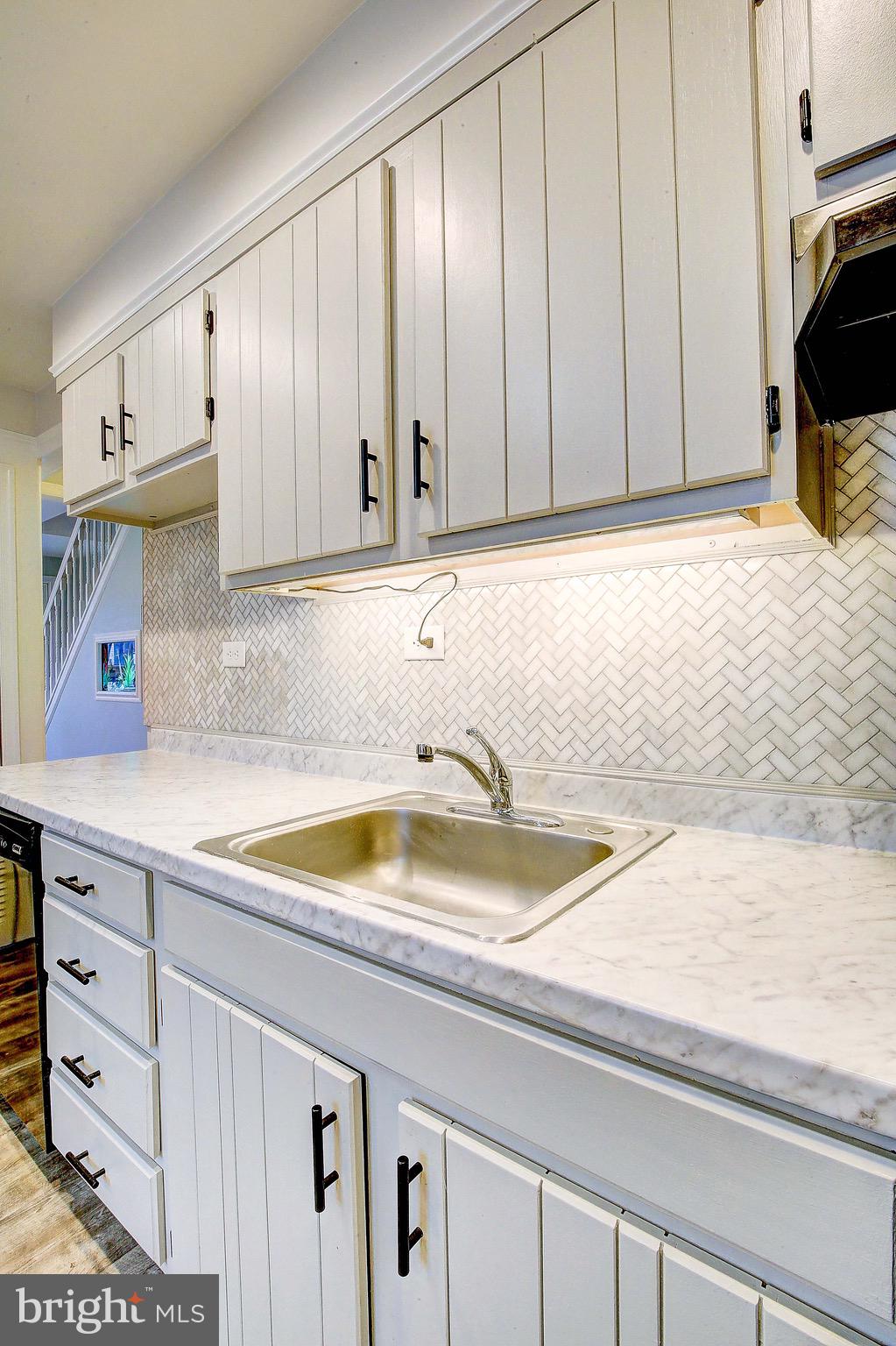 104 Beth Road Glen Burnie, MD 21060 - Photo 17 of 39 Kitchen