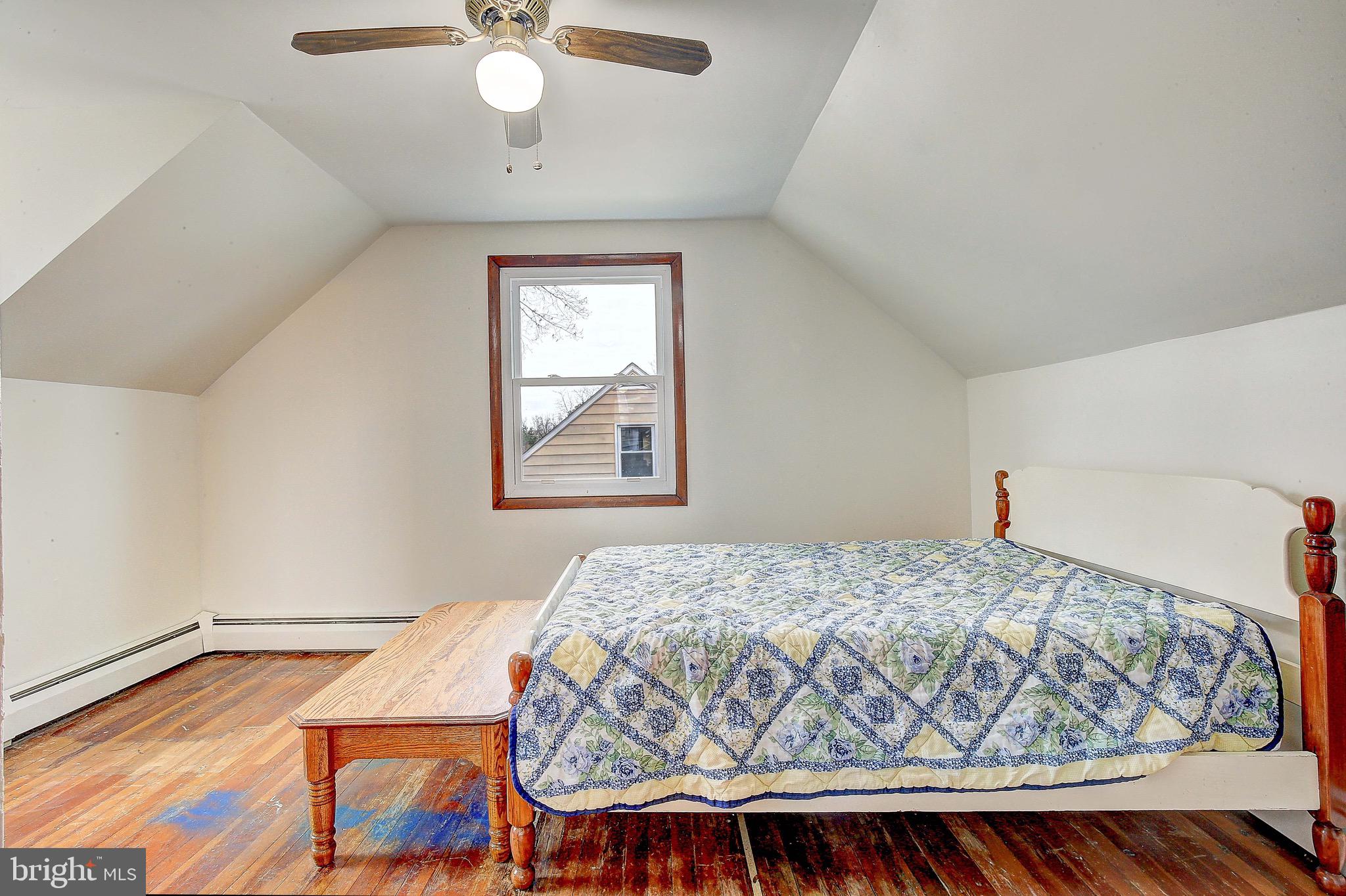 104 Beth Road Glen Burnie, MD 21060 - Photo 27 of 39 Fourth Bedroom (Second Floor)