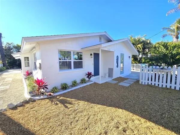 a front view of house with yard