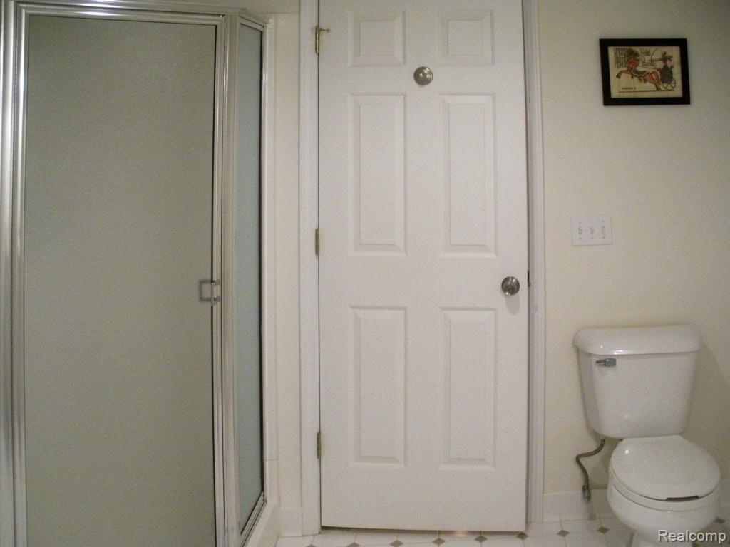 970 Trombley Road Grosse Pointe, MI 48230 - Photo 23 of 30 DSCN9010.jpg