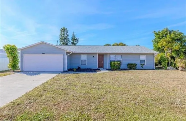 $1,550 | 4140 Southwest 6th Avenue, Cape Coral, FL 33914